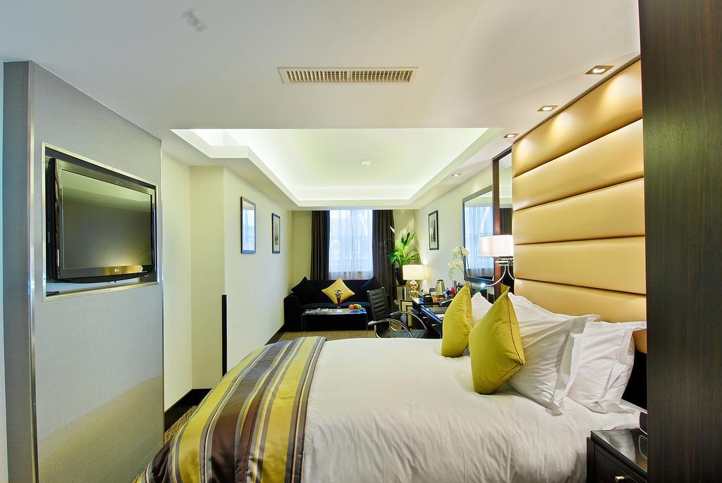 Park Grand Mayfair London Bagian luar foto A suite at the hotel